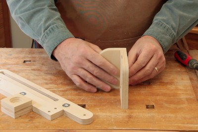 Stabilisez les pi�ces de bois avant de les fixer