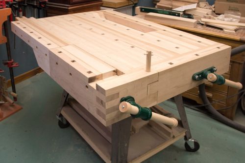 Installation des presses d��tabli