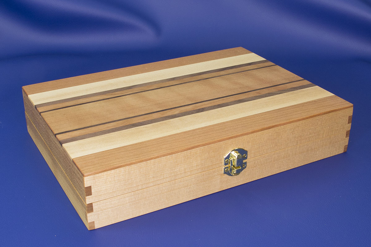 Grand coffret à mouches