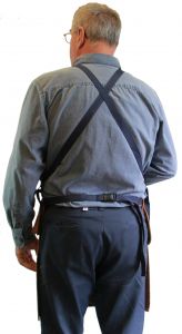 Attache du tablier au dos Attache du tablier au dos