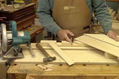 Démonstration de coupe pour ajuster des mortaises