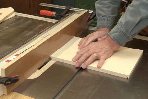 Truc pour ajuster une feuillure