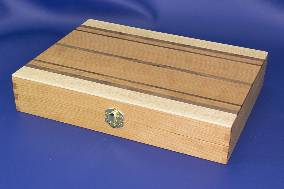 Grand coffret à mouches