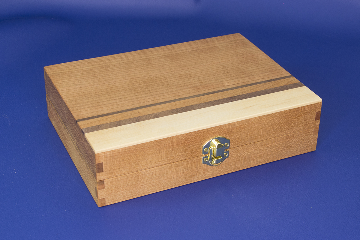 Grand coffret à mouches