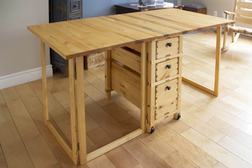 Dessus de table coll� tout simplement